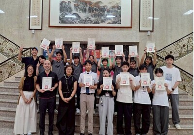 【國際交流】2025年9月07-12日_日本神戶國際大學(1師4生)至中山醫物治系見實習交流圖片