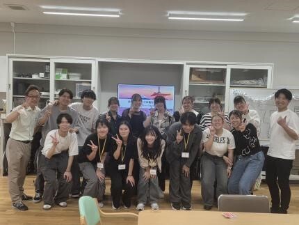 參與學生間社交活動,互相介紹兩校特色並品嘗日本美食及進行遊戲活動。圖片
