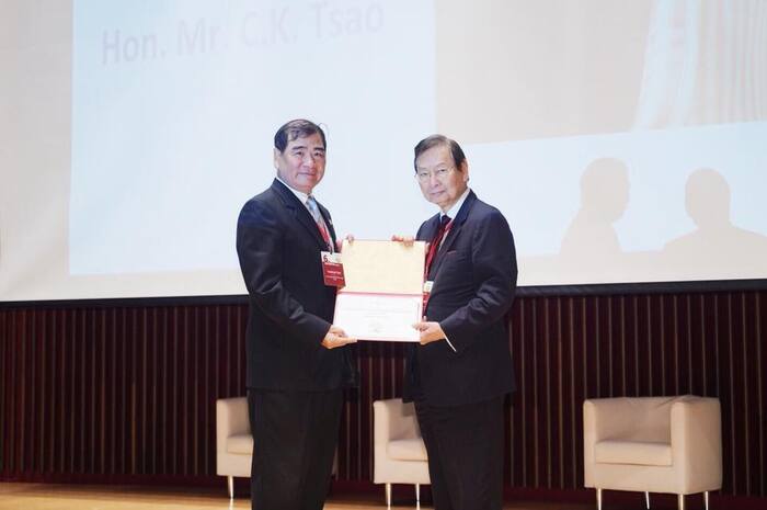 AHLA Special Contributory Award to Mr. Hon. C.K. Tsao （Substitute Representative:Yaw-Tang Shi)