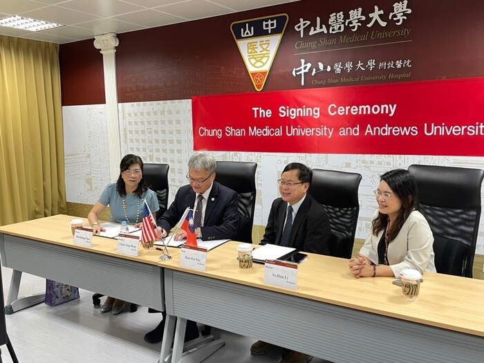 2022-04-12 Signing agreement with Andrews University (online-meeting)Image