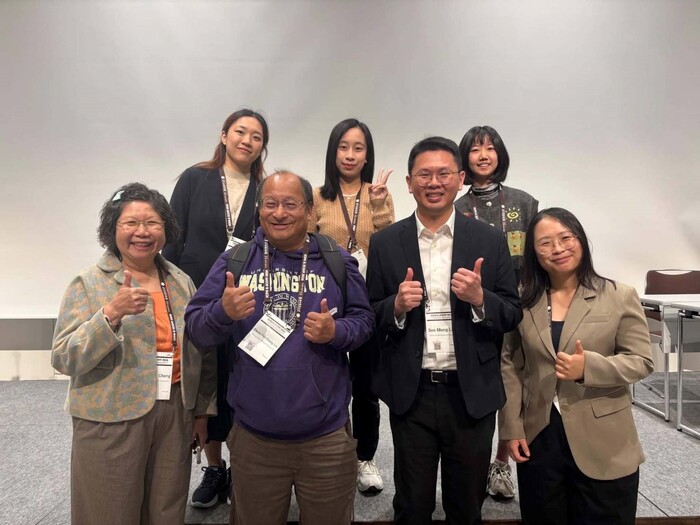 團隊與馬來西亞教授See-Meng Lin及Sew-Sew Lee交流及合影圖片