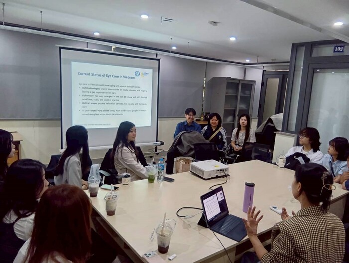 河內醫科大學視光系主任介紹當地系所組成圖片