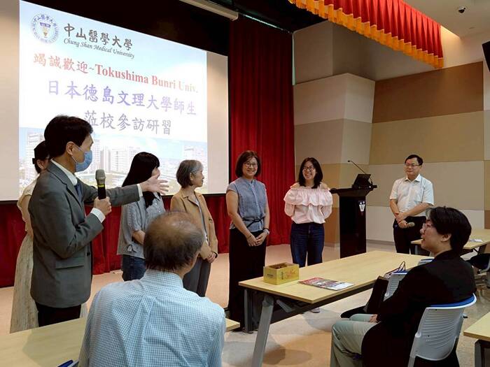 【國際交流】2025年9月08-13日_日本德島文理大學(4師13生)至中山物治系.護理系見習.至應外系交流圖片