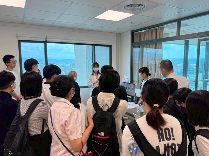 【國際交流】2025年9月08-13日_日本德島文理大學(4師13生)至中山物治系.護理系見習.至應外系交流圖片