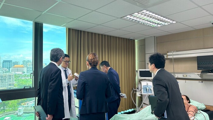 黃昭硯醫師導覽簡介臨床技能訓練中心設施圖片