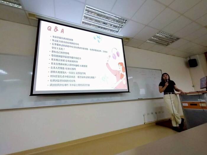 透過交換過程，學生更加理解文化差異，學習從無數次克服困難（例如英文簡報）過程中，慢慢無所懼，進而培養出自信！圖片