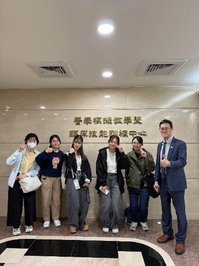 日生參觀本校臨床技能訓練中心