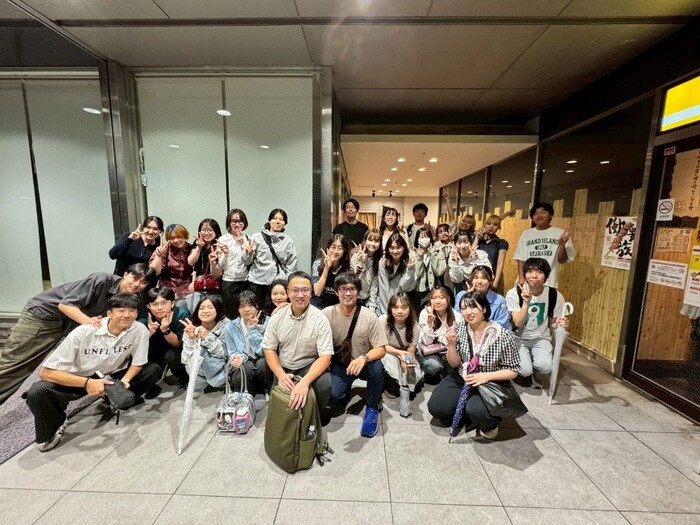 抵達當晚目白大學安排了歡迎聚餐，也讓本校師生與當地學伴及老師有互動交流的機會圖片