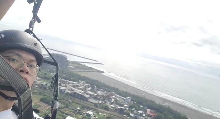 宜蘭空中滑翔傘