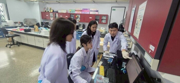 實際操作電化學實驗圖片