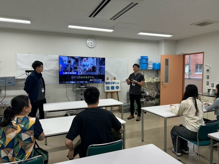 描述: 參訪校內醫工檢驗室圖片