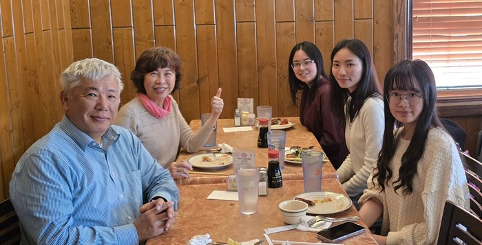 受邀與李院長家人聚餐圖片