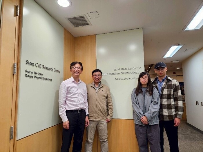 與Rutgers, The State University of New Jersey Dongming Sun教授合照
