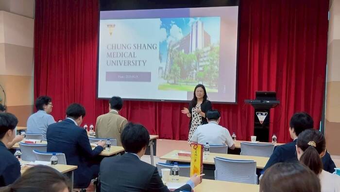 【國際交流】2025年9月14-16日_日本九州齒科大學來訪研討會暨研究所招生活動圖片